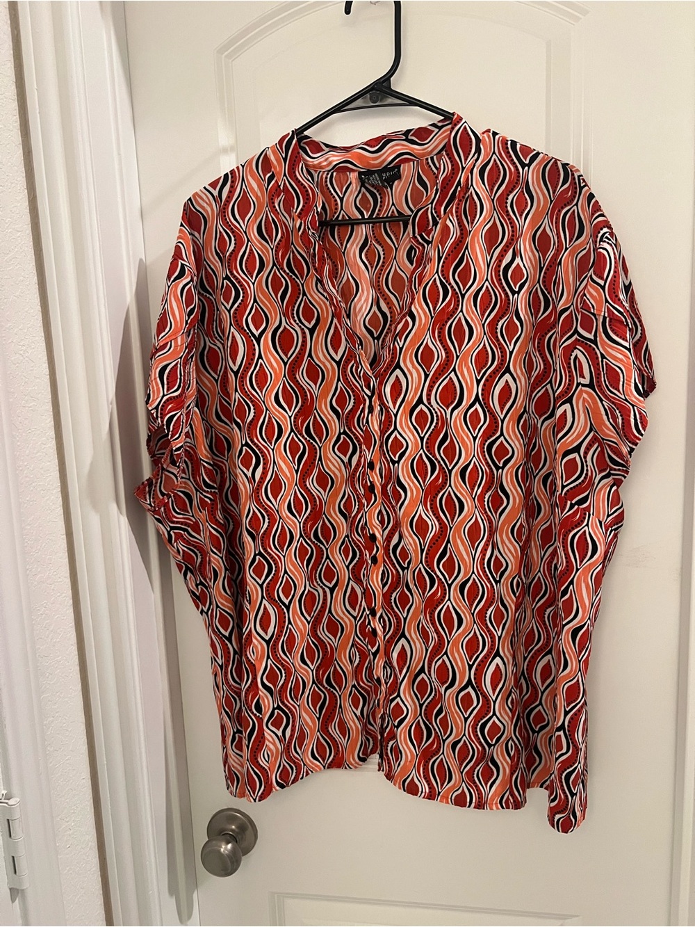 Bay Studio Career Plus 2X Red Orange Black Abstract Print Blouse